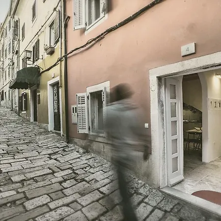 Art Kuca Cvajner * Пула
