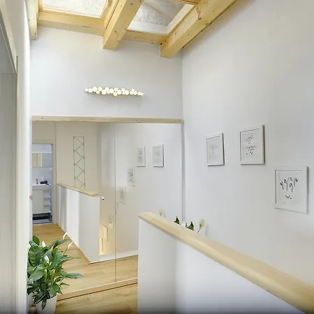 Apartment Art Kuca Cvajner *
