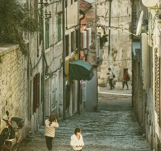 Art Kuca Cvajner Пула