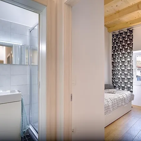 Art Kuca Cvajner Lägenhet *