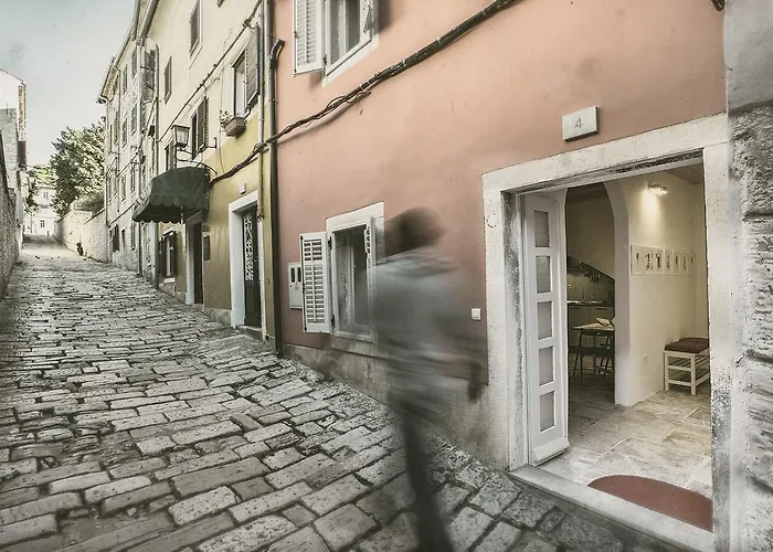 Art Kuca Cvajner * Pula